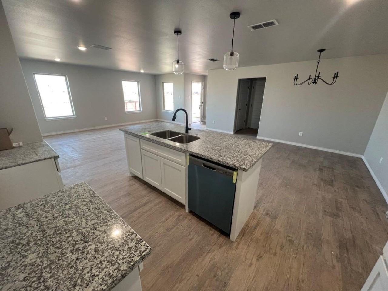 1407 17th St Unit A - Photo 6 of 18