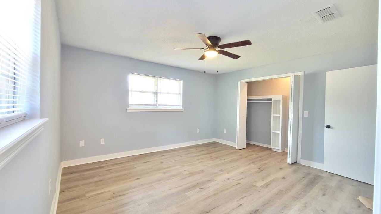 4814 13th St - Photo 6 of 14