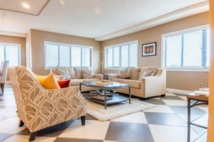 355 S Broadway Apt 305 - Photo 1 of 1