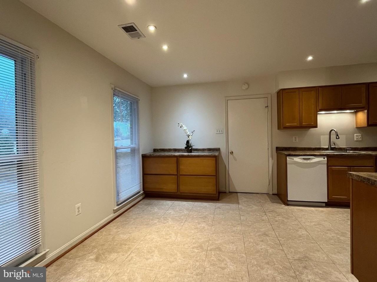 12701 Pinecrest Rd - Photo 3 of 42