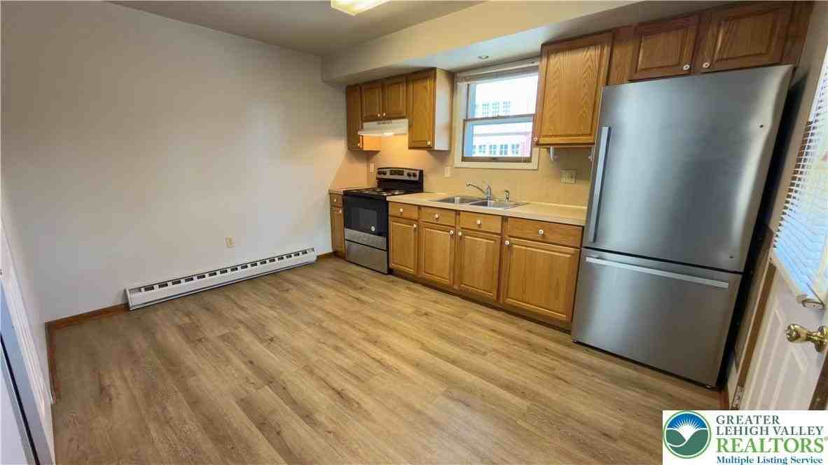 302 Cypress St Side 1 - Photo 4 of 34