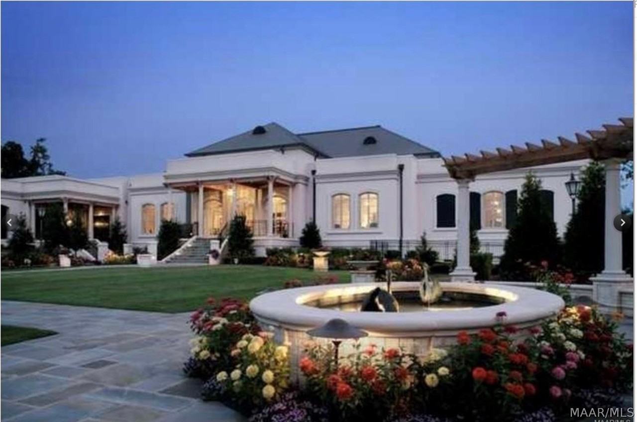 7071 Mid Pines Cir - Photo 3 of 16