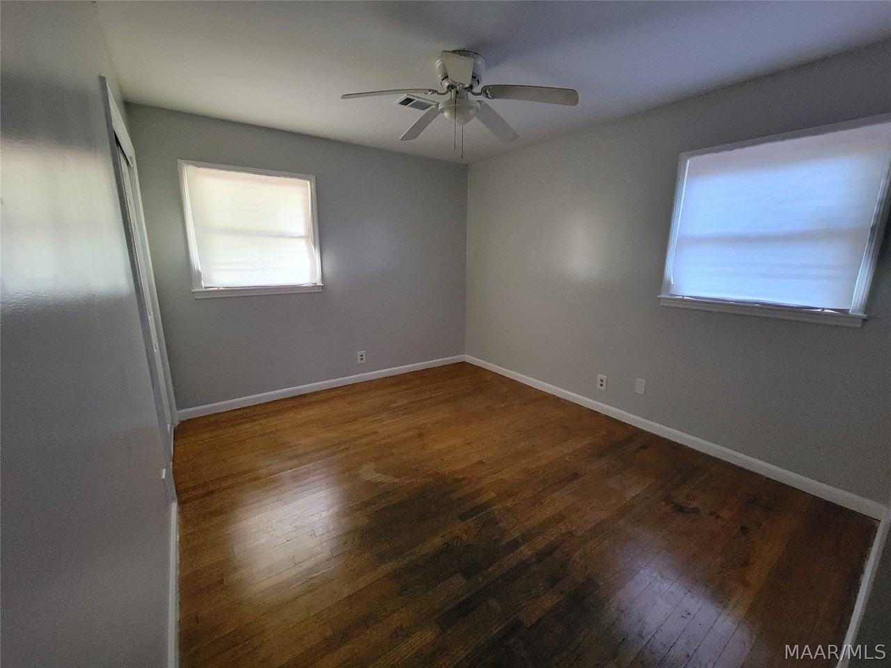 1048 Biscayne Dr - Photo 7 of 14