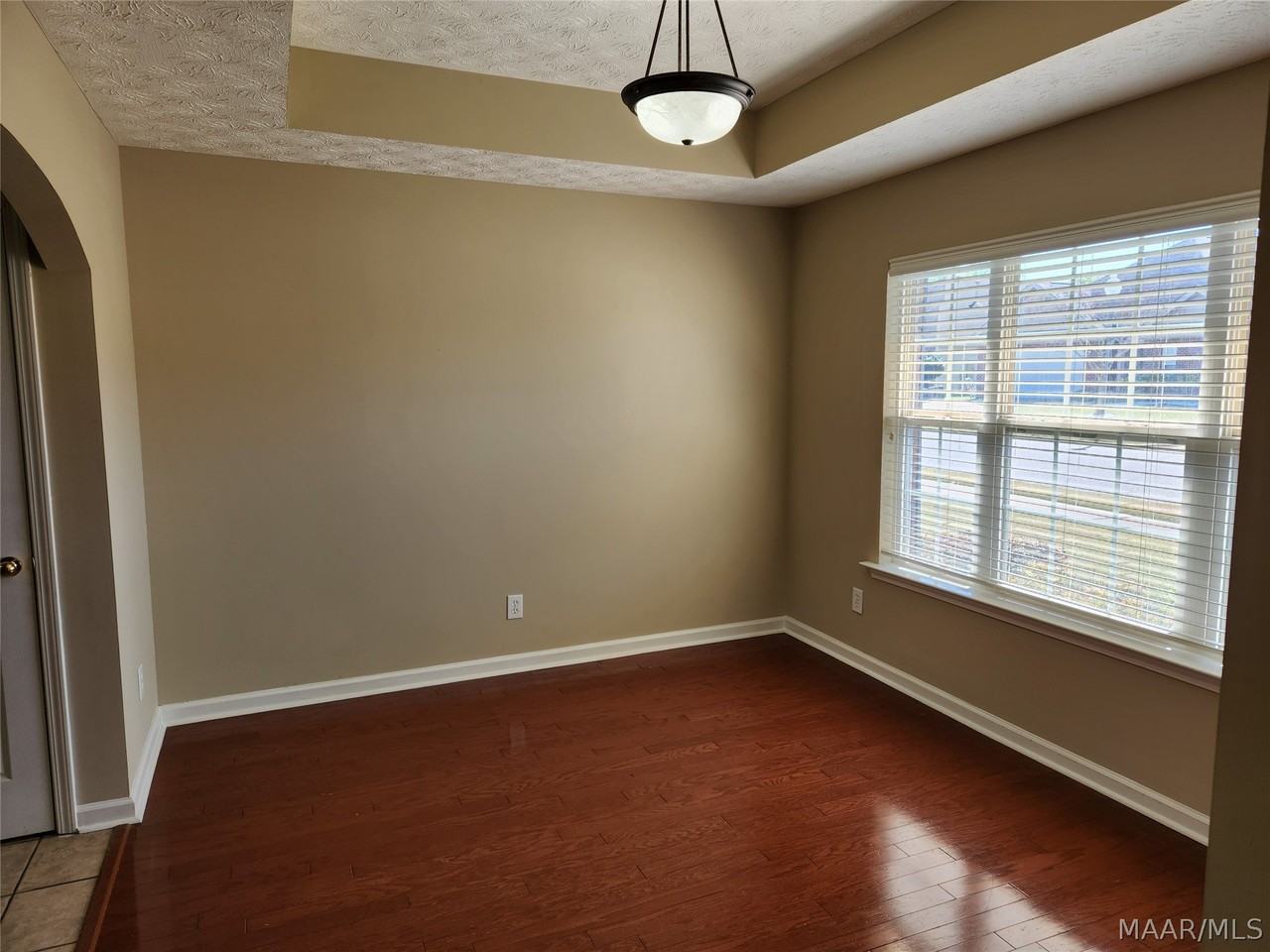 9609 Colleton Pl - Photo 4 of 25