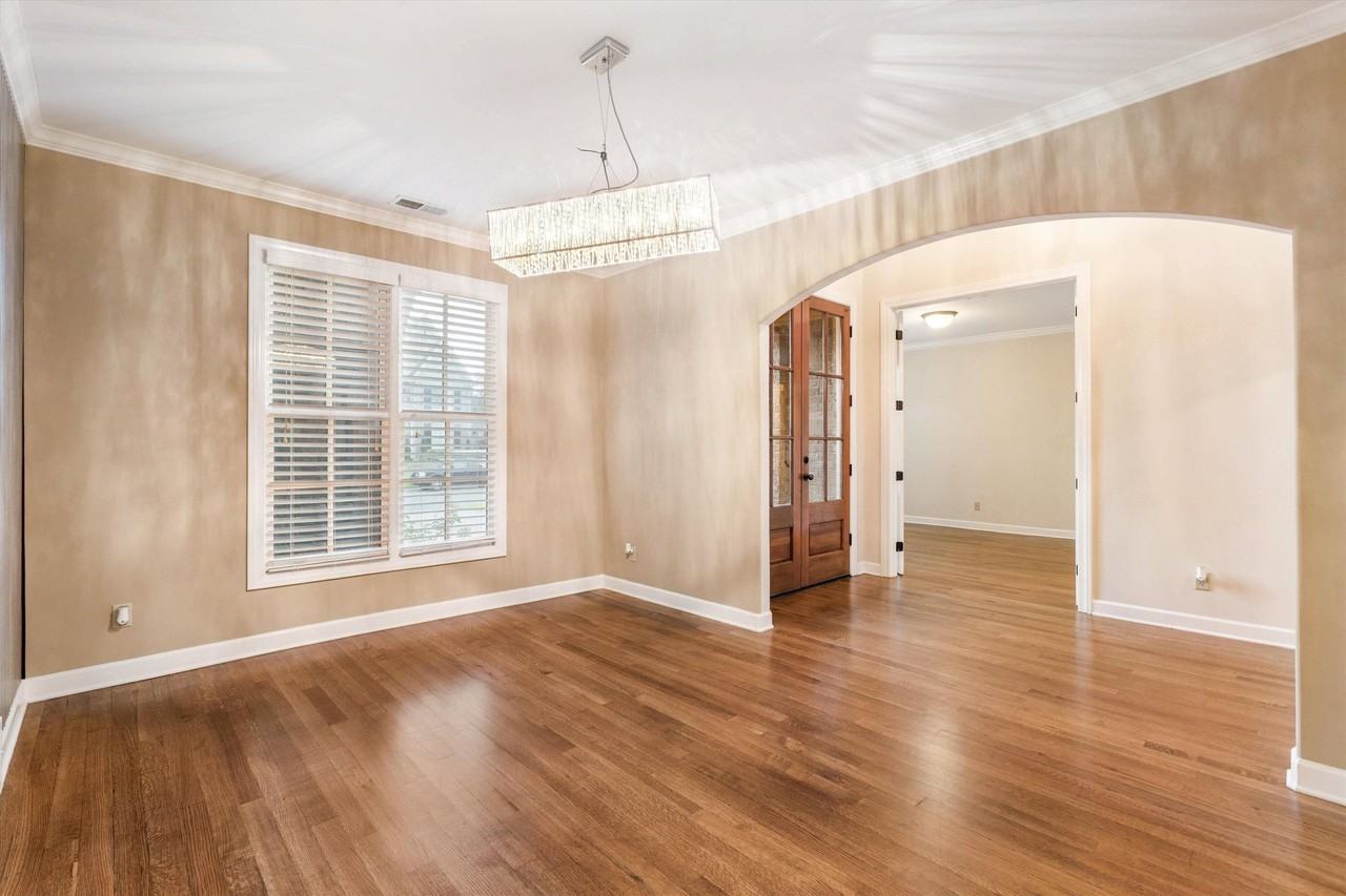 1651 Dehaig Ln - Photo 2 of 19