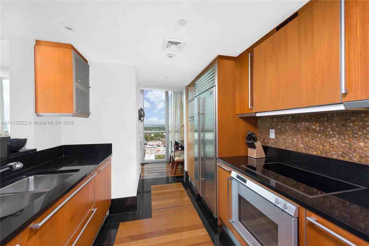 101 20th St #2402 - Photo 4 of 23