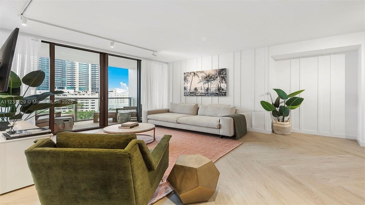 2201 Collins Ave #804 - Photo 6 of 41