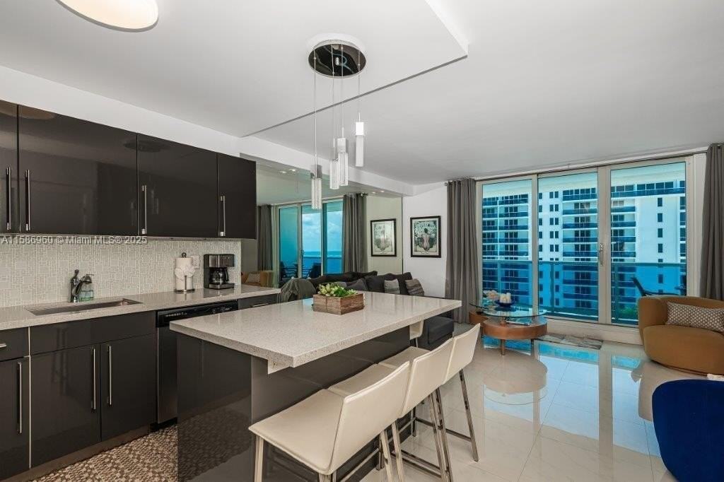2301 Collins Ave #1111 - Photo 2 of 26