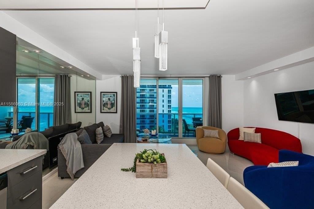 2301 Collins Ave #1111 - Photo 3 of 26