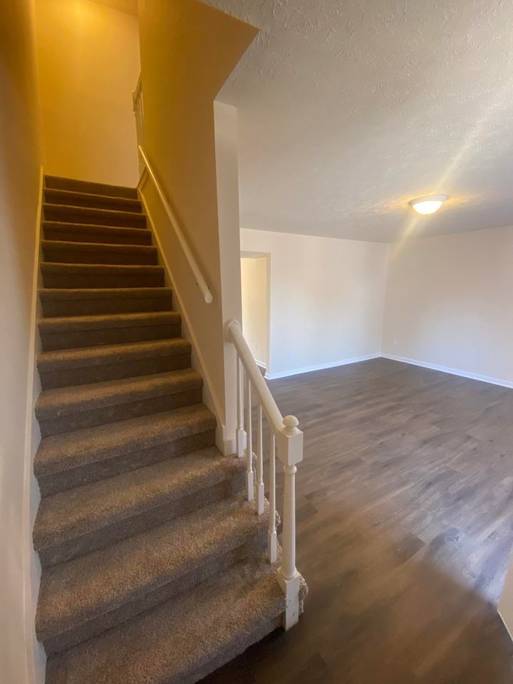 1708 Patrick Way - Photo 5 of 23