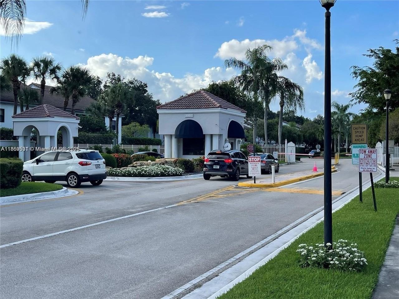 5133 Brisata Cir #L - Photo 4 of 42