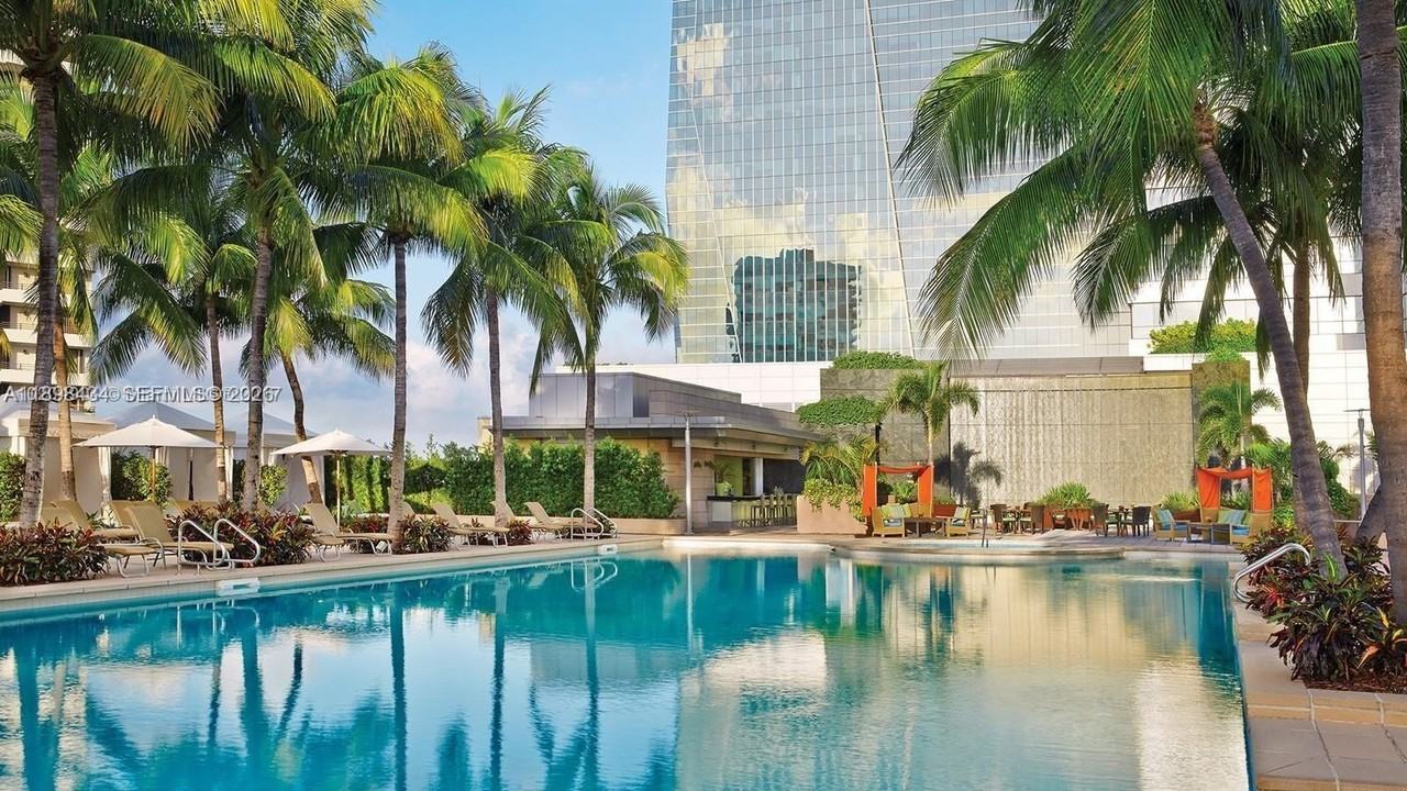 1435 Brickell Ave #3307