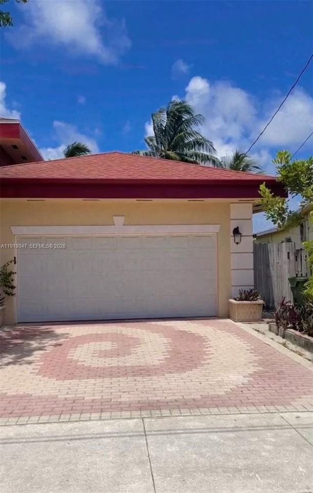 232 Sw 7th Ave #0 - Photo 5 of 36