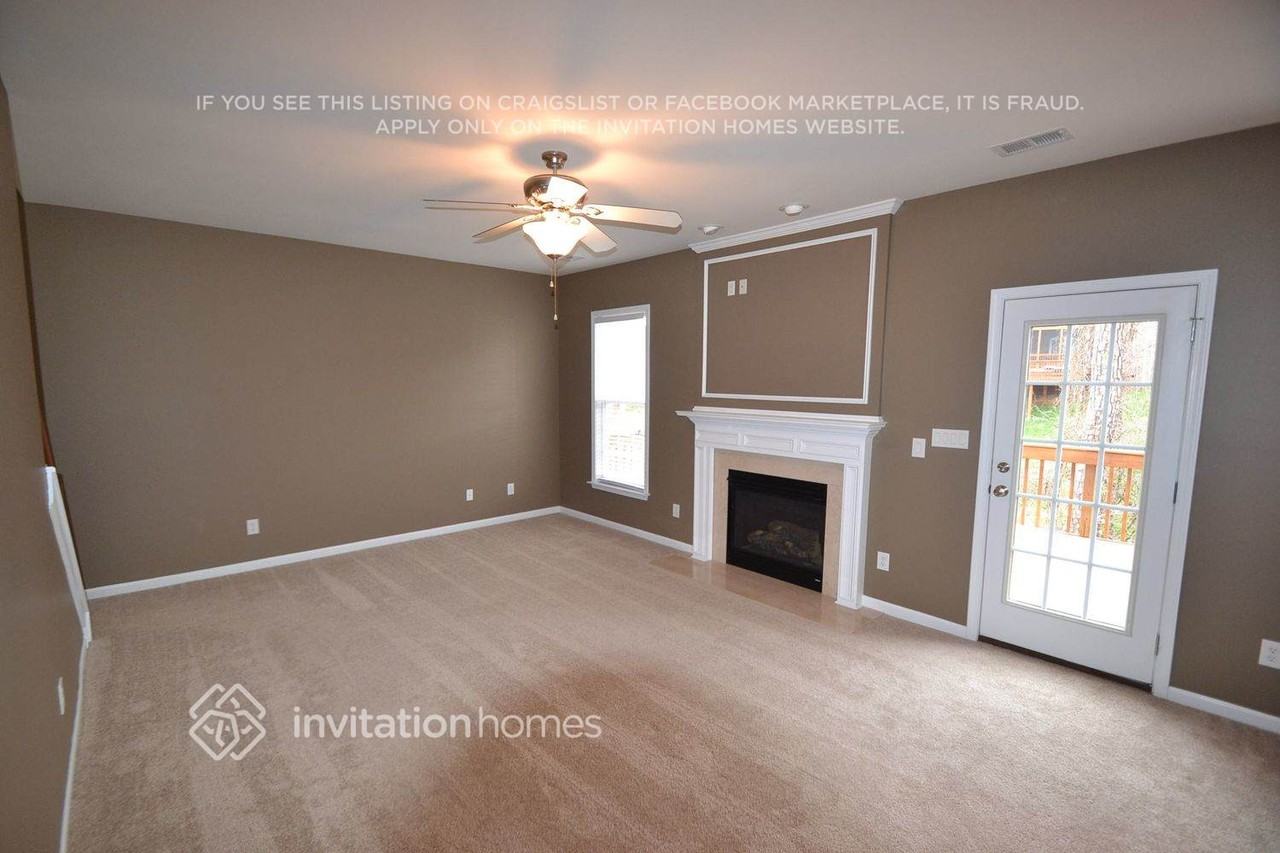 6036 Graburns Ford Dr - Photo 3 of 17