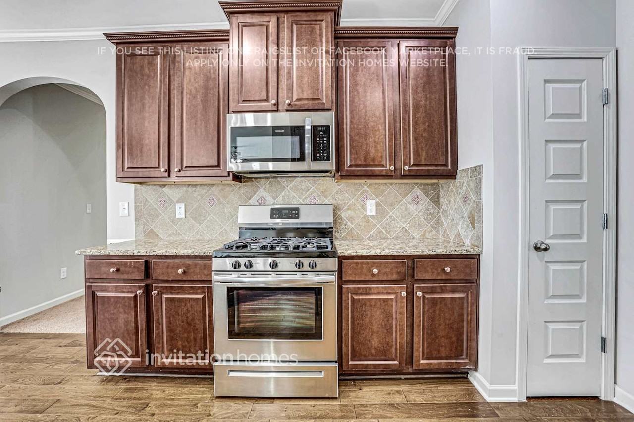 1491 Long Acre Dr - Photo 7 of 20