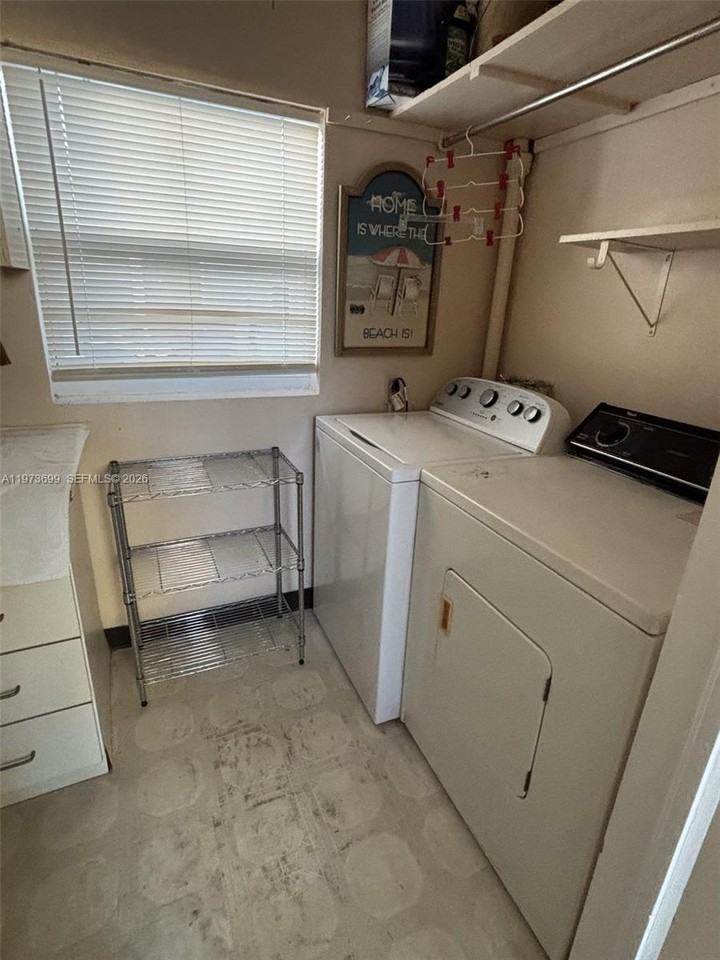 127 Lakeview Ave - Photo 6 of 8