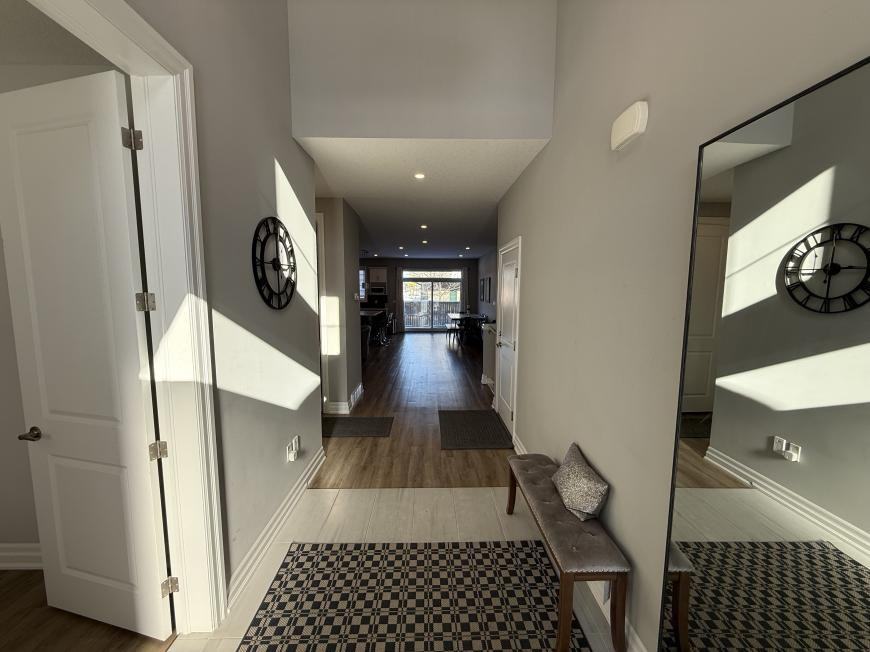 9861 117-9861 Glendon Dr - Photo 3 of 10