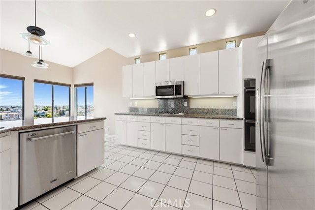 1536 Silver St - Photo 2 of 8