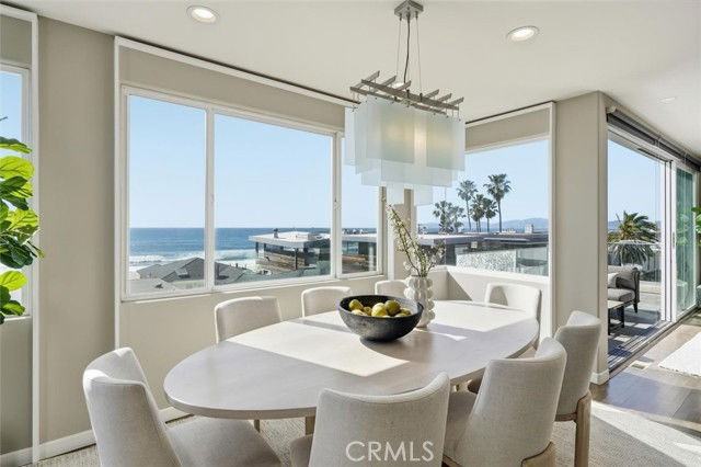 2406 Ocean Dr - Photo 7 of 8