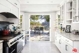 2200 Outpost Dr - Photo 3 of 8