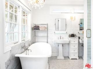 2200 Outpost Dr - Photo 7 of 8