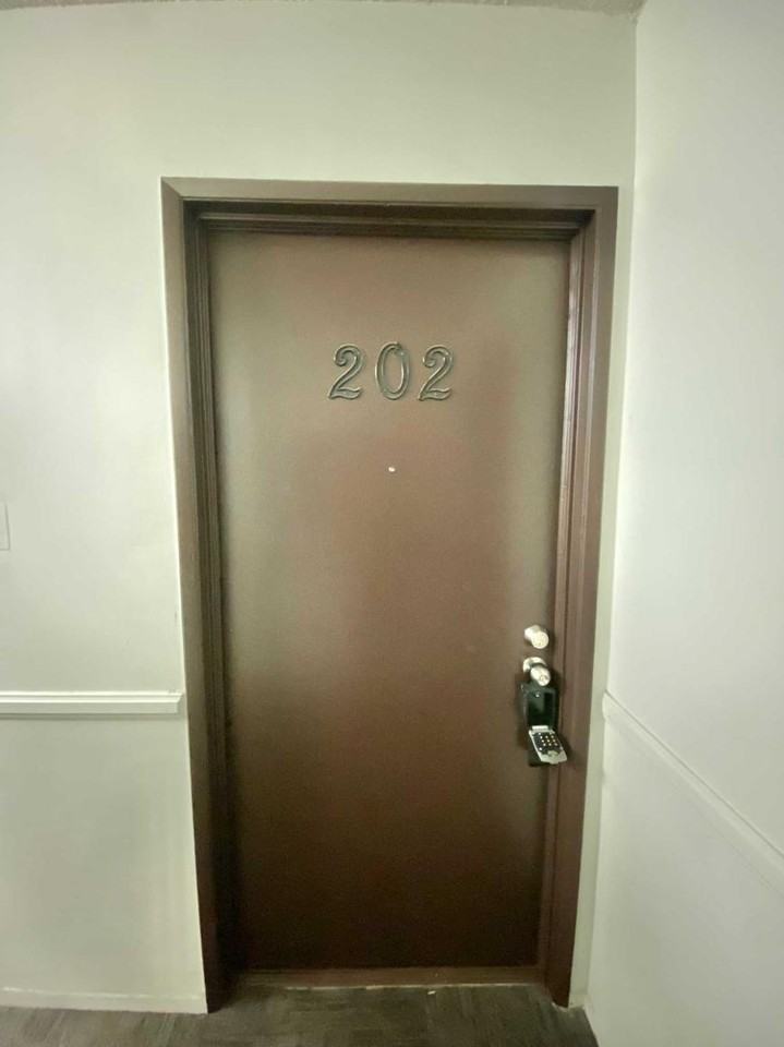 17859 Margate St - Photo 5 of 10