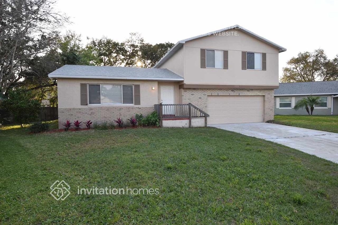 113 Woodfield Ct - Photo 3 of 17