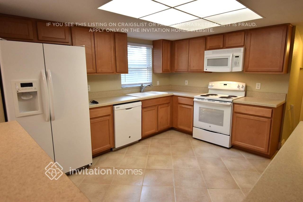 113 Woodfield Ct - Photo 7 of 17