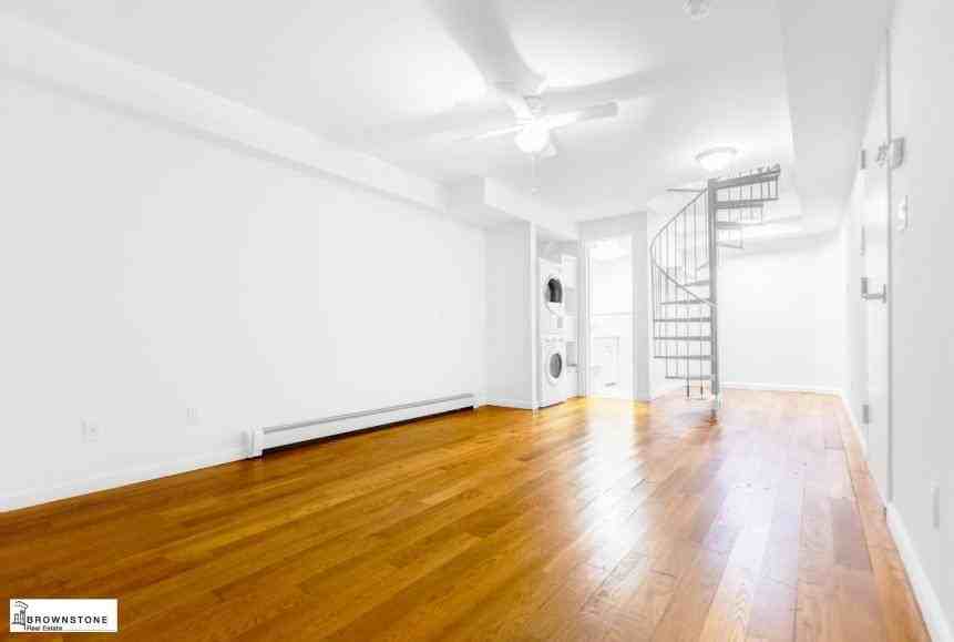 200 Sackett St - Photo 7 of 10
