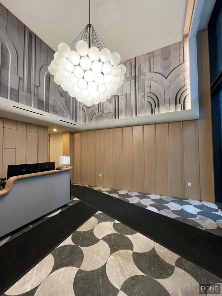 499 9th Ave - Photo 5 of 8