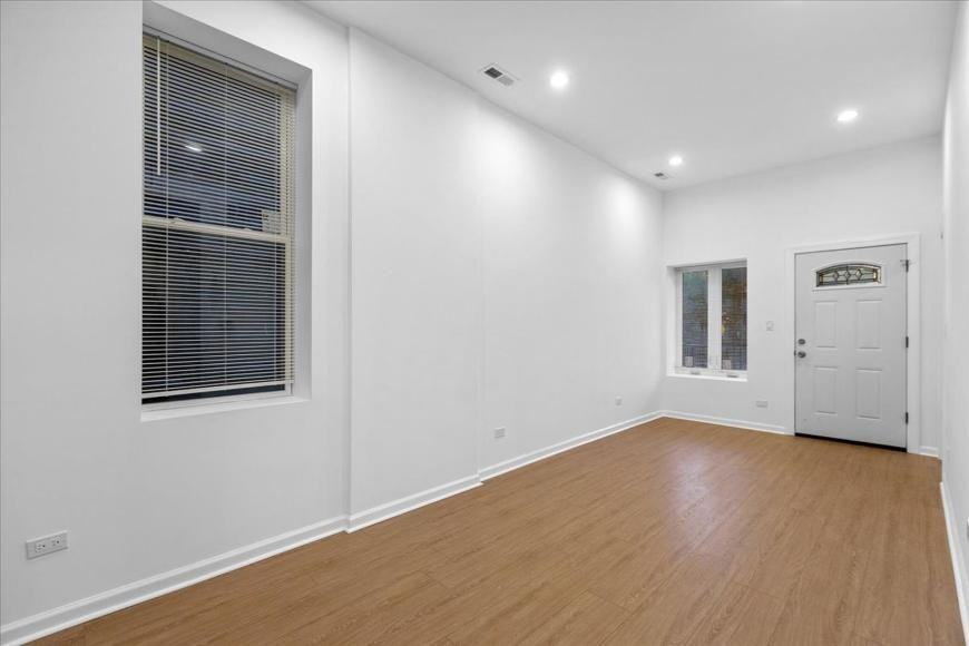 1313 W Chicago Ave - Photo 3 of 10