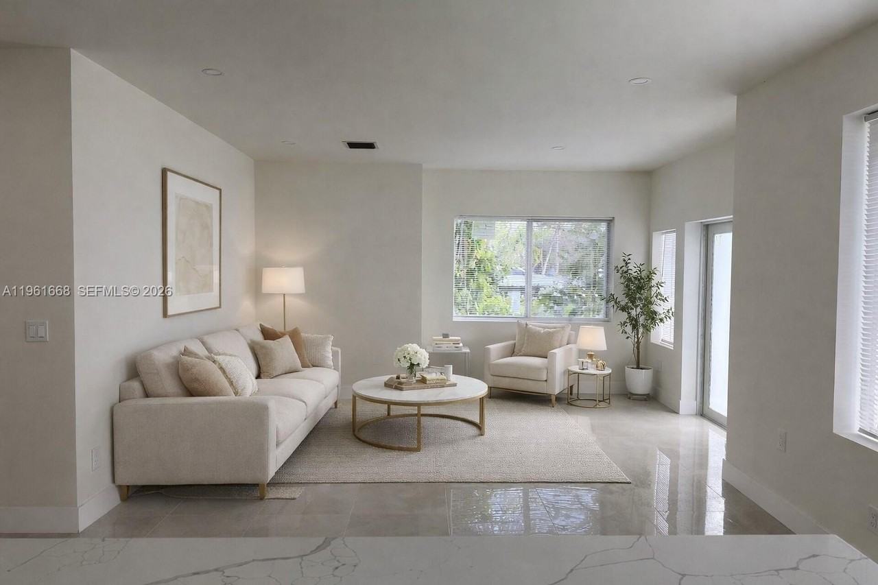 3079 Nw Flagler Ter - Photo 2 of 16