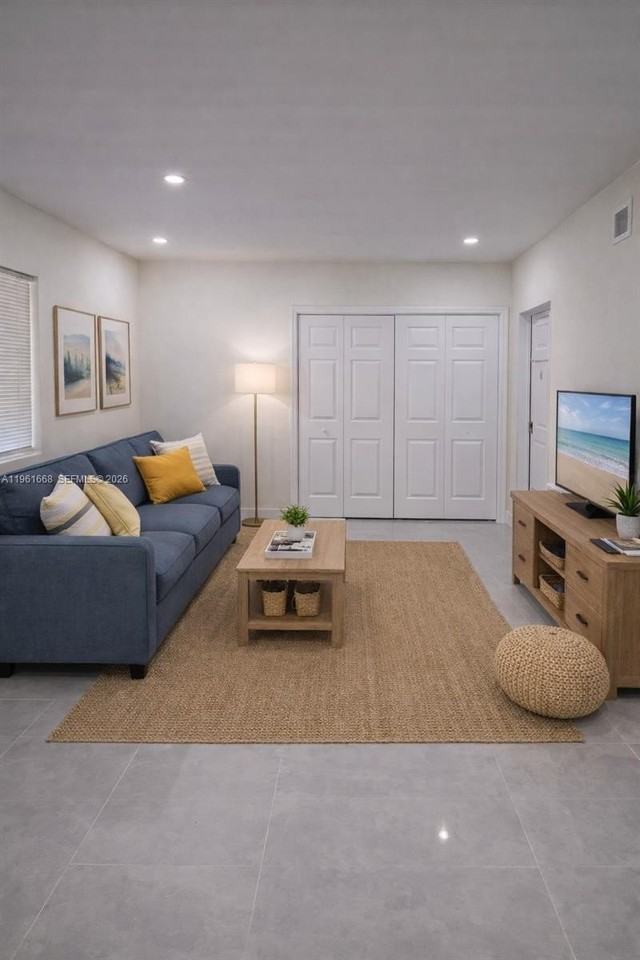 3079 Nw Flagler Ter - Photo 3 of 16