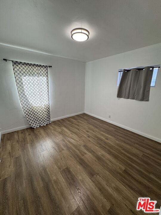 446 N California St - Photo 3 of 8