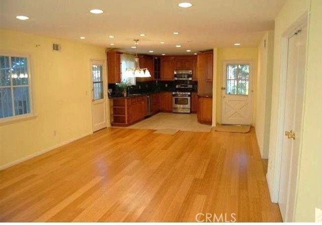 6415 Lederer Ave - Photo 2 of 5