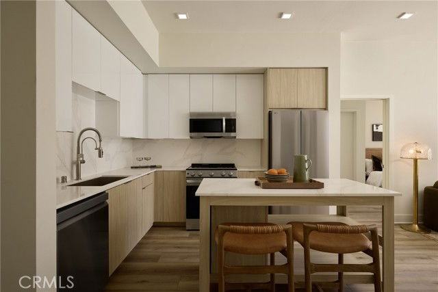 21010 Erwin St #439 - Photo 4 of 8