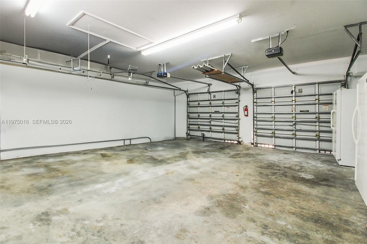 14350 Sw 232nd St #14350 - Photo 4 of 18