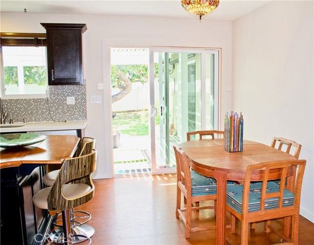 8727 Glider Ave - Photo 7 of 8