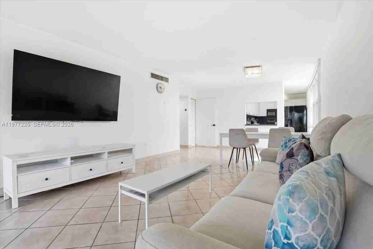 9410 Tangerine Pl #407 - Photo 3 of 34