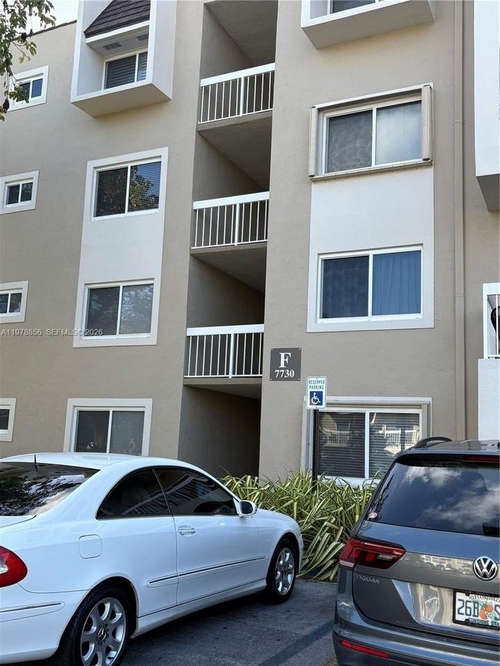 7730 Camino Real #F309 - Photo 4 of 14