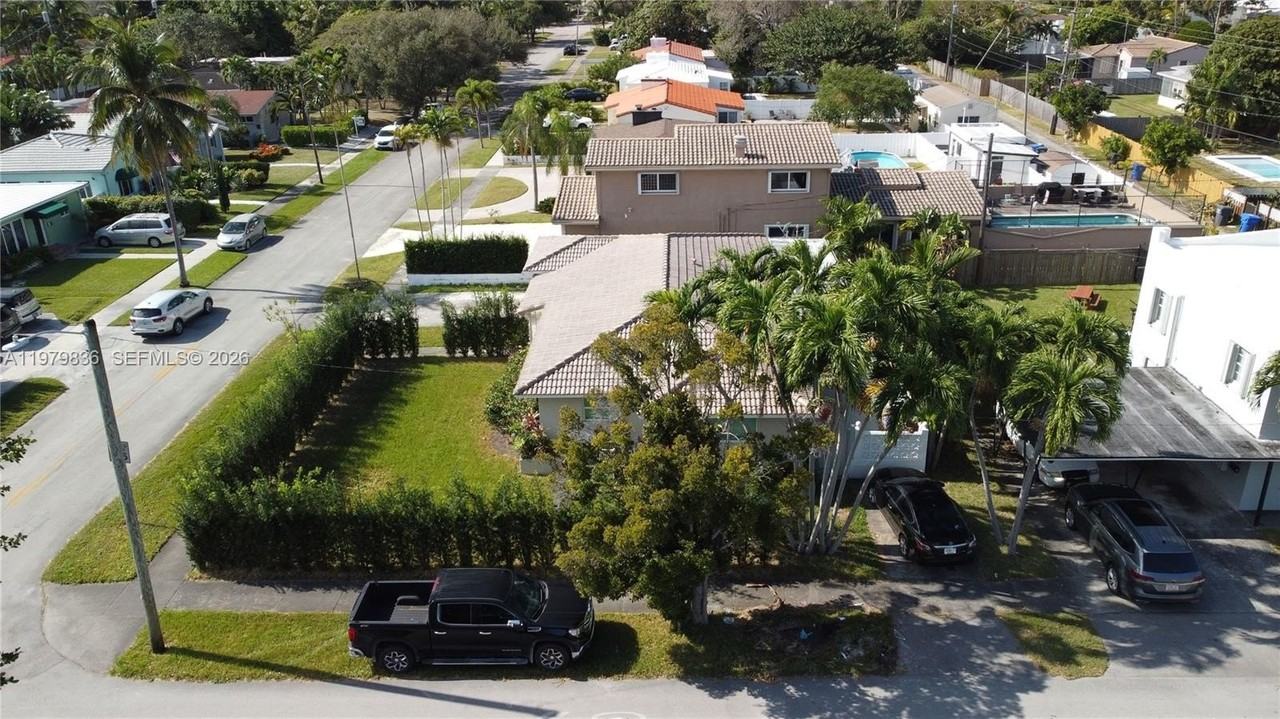 1403 Adams St #1403 - Photo 2 of 31