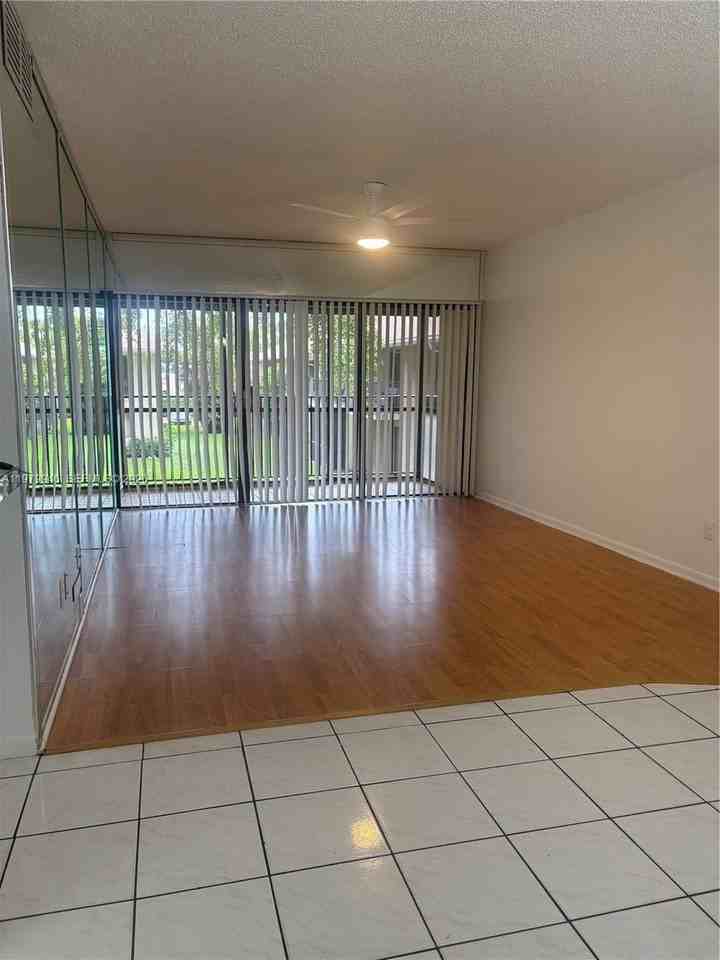 5981 Washington St #215 - Photo 6 of 21