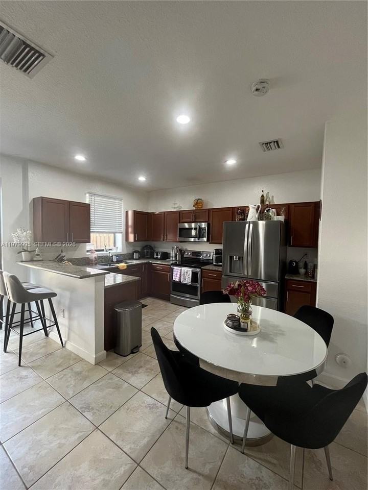 11271 Sw 240th St #11271 - Photo 7 of 24