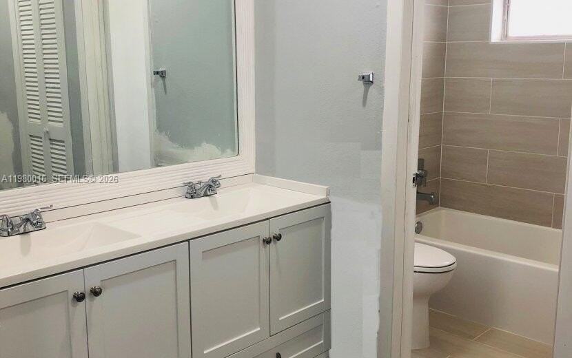 930 Benevento Ave #930 - Photo 7 of 14