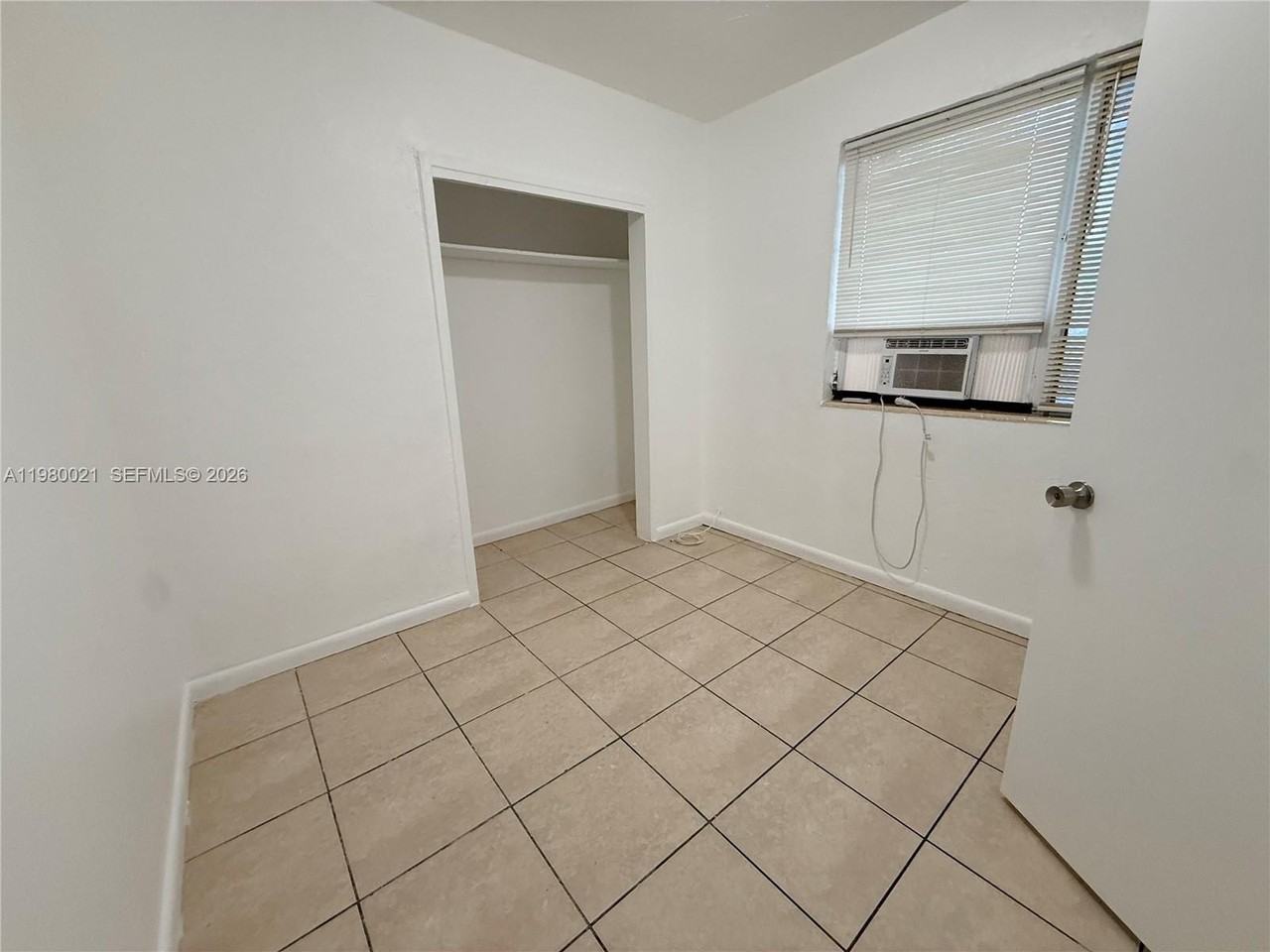 7000 Nw 8th Ave #6 - Photo 2 of 7