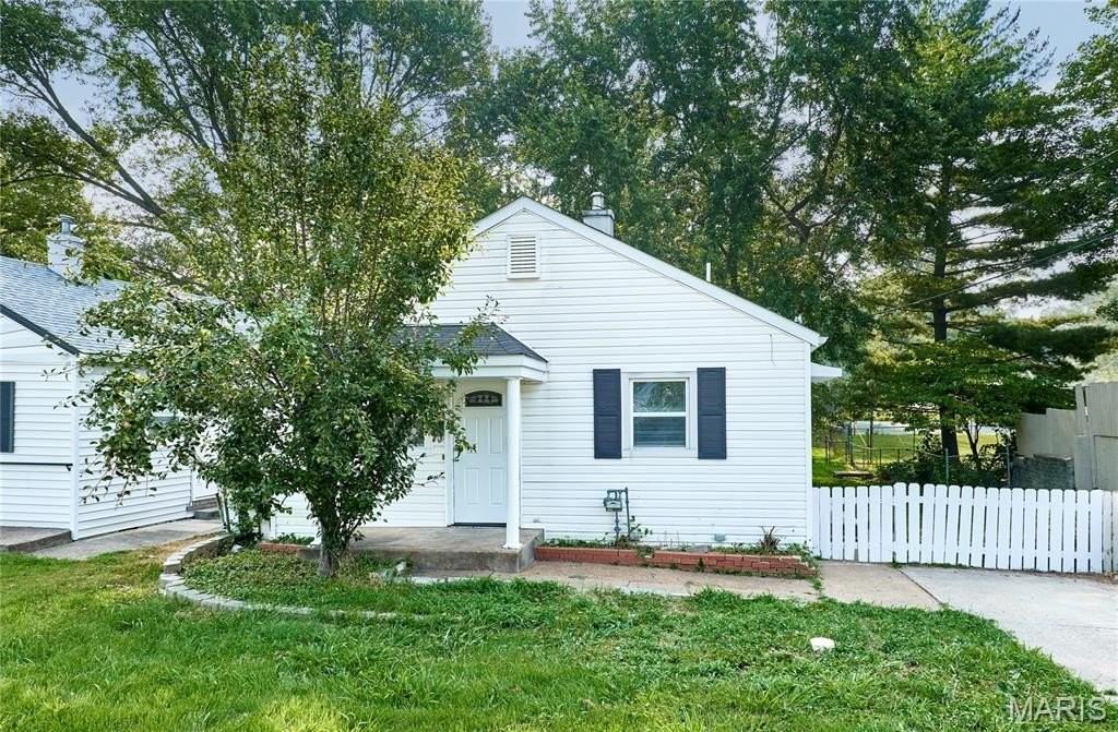 3346 Saint Joachim Ln - Photo 2 of 25