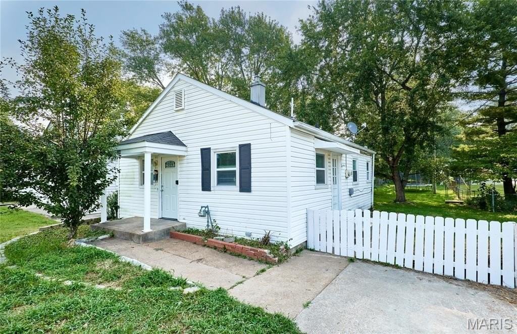 3346 Saint Joachim Ln - Photo 3 of 25