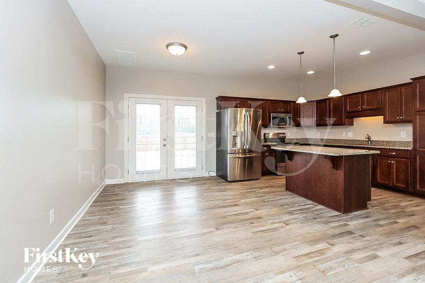 4722 Beryl Dr - Photo 6 of 15