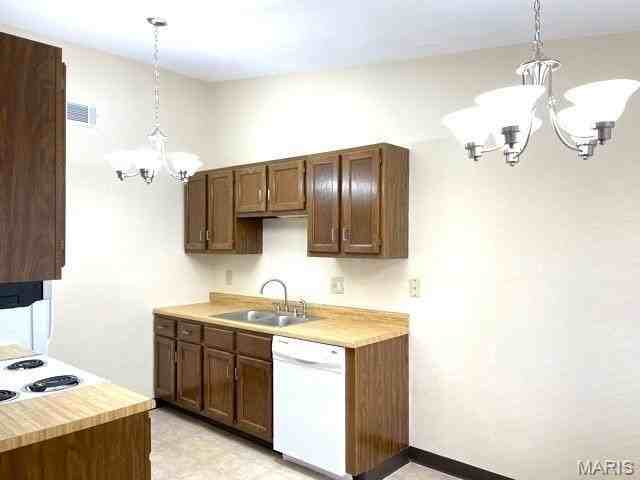 97 Peachtree Ln - Photo 6 of 11