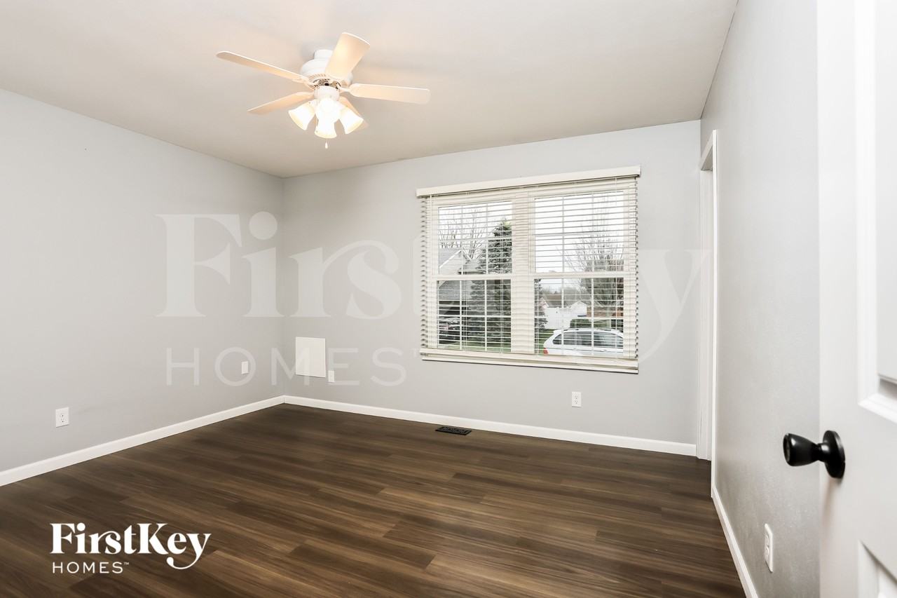 1366 Brandywine Ln - Photo 6 of 15